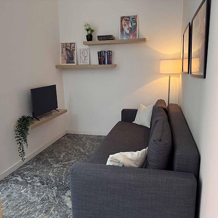 Living Room Orlando Корильяно-Калабро Екстер'єр фото